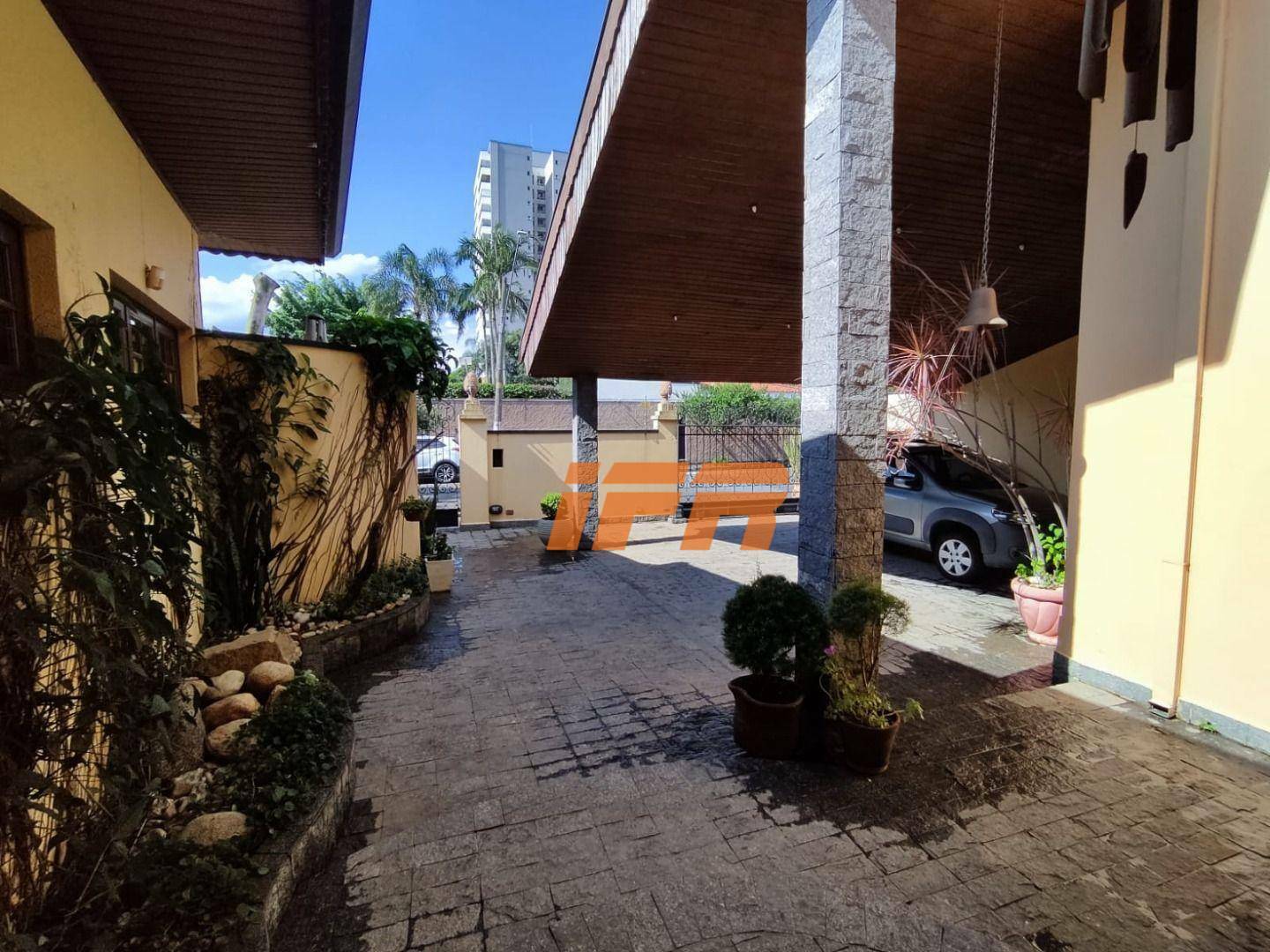 Sobrado à venda com 4 quartos, 300m² - Foto 6