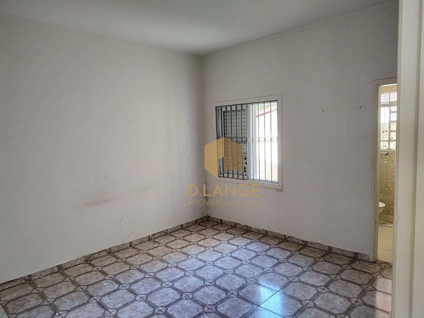 Casa à venda com 3 quartos, 219m² - Foto 11