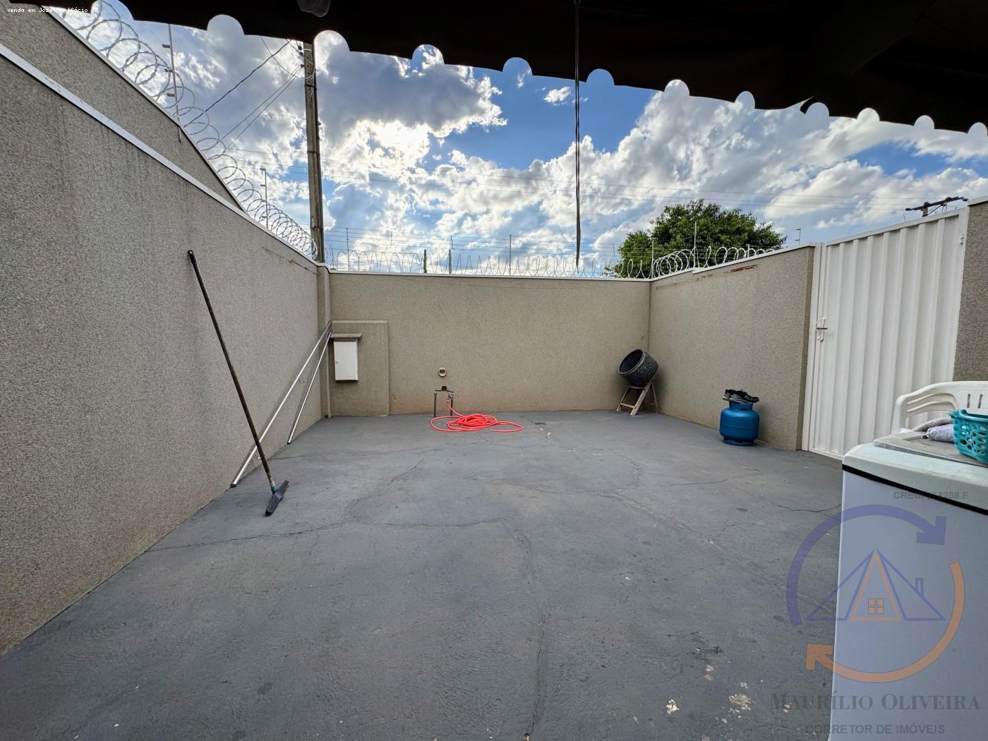 Casa à venda com 3 quartos, 312m² - Foto 20