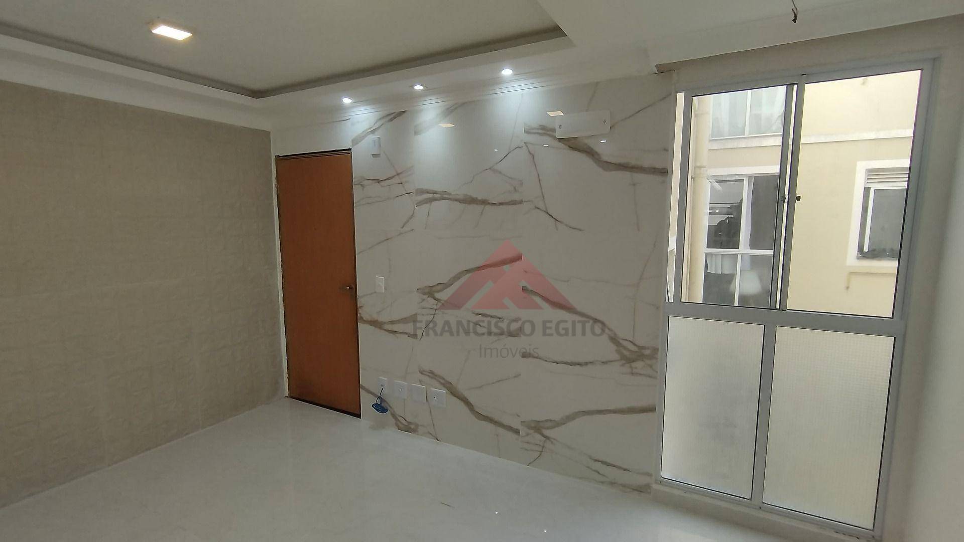 Apartamento à venda com 2 quartos, 42m² - Foto 1