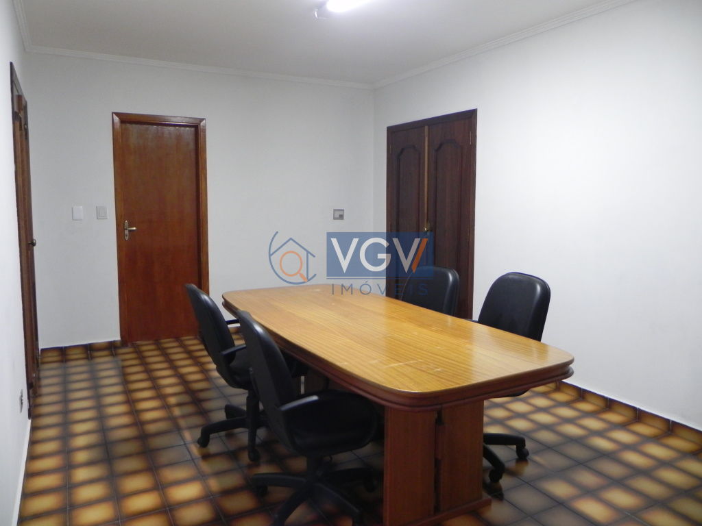 Sobrado à venda e aluguel com 3 quartos, 246m² - Foto 7