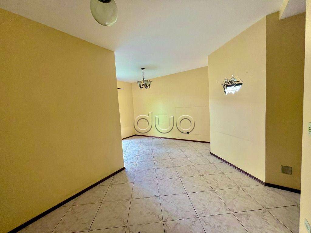 Apartamento à venda com 3 quartos, 77m² - Foto 1