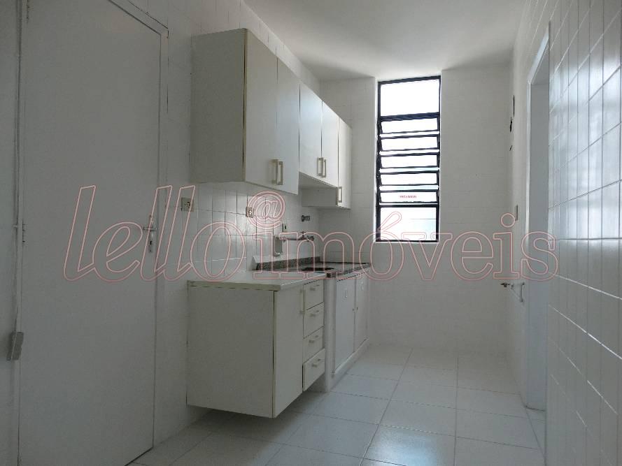 Apartamento para alugar com 2 quartos, 102m² - Foto 4