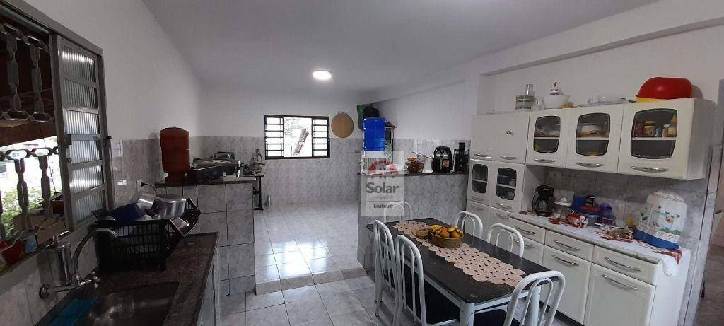 Casa à venda com 3 quartos, 240m² - Foto 15