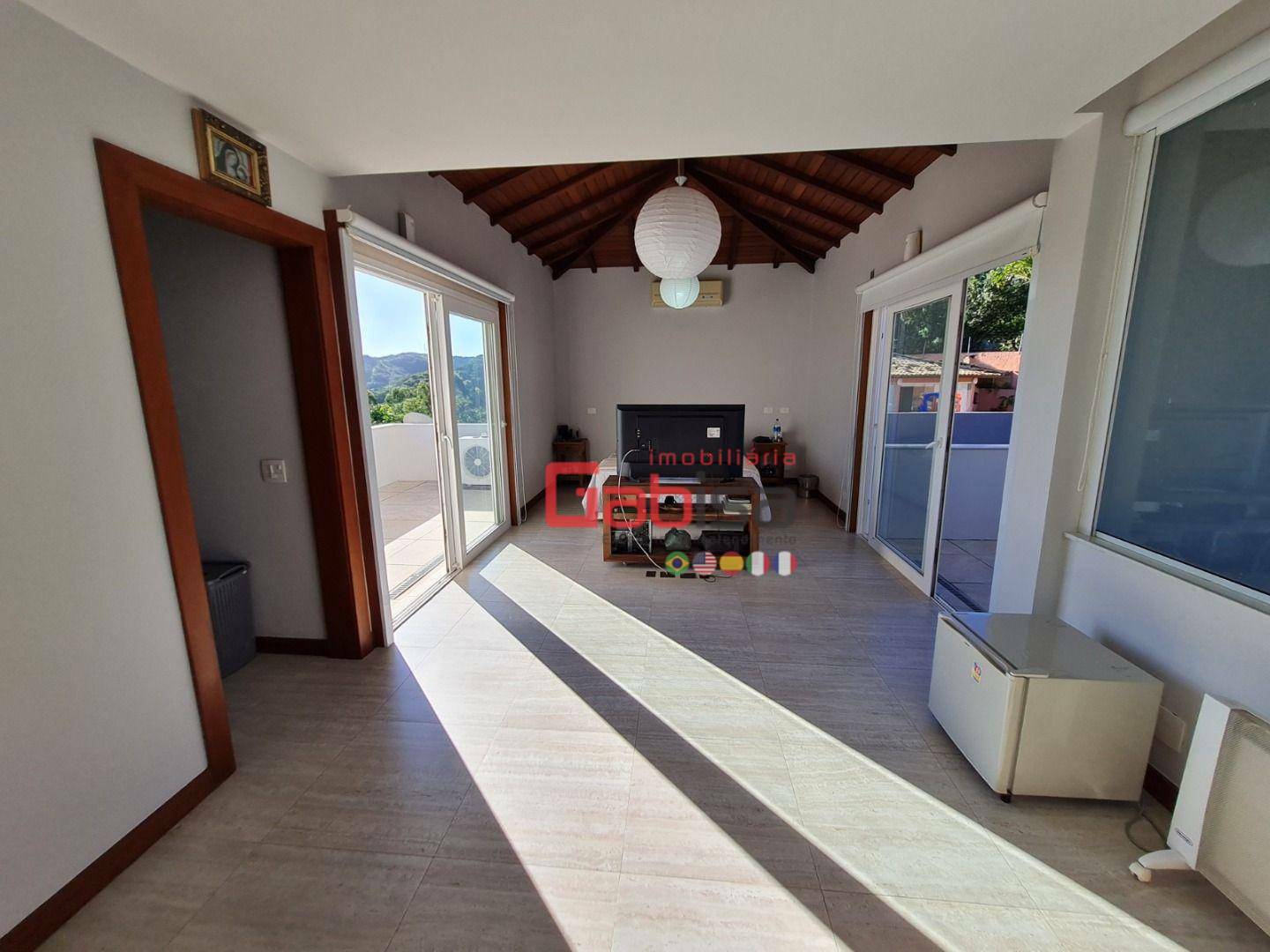 Casa à venda com 4 quartos, 217m² - Foto 16