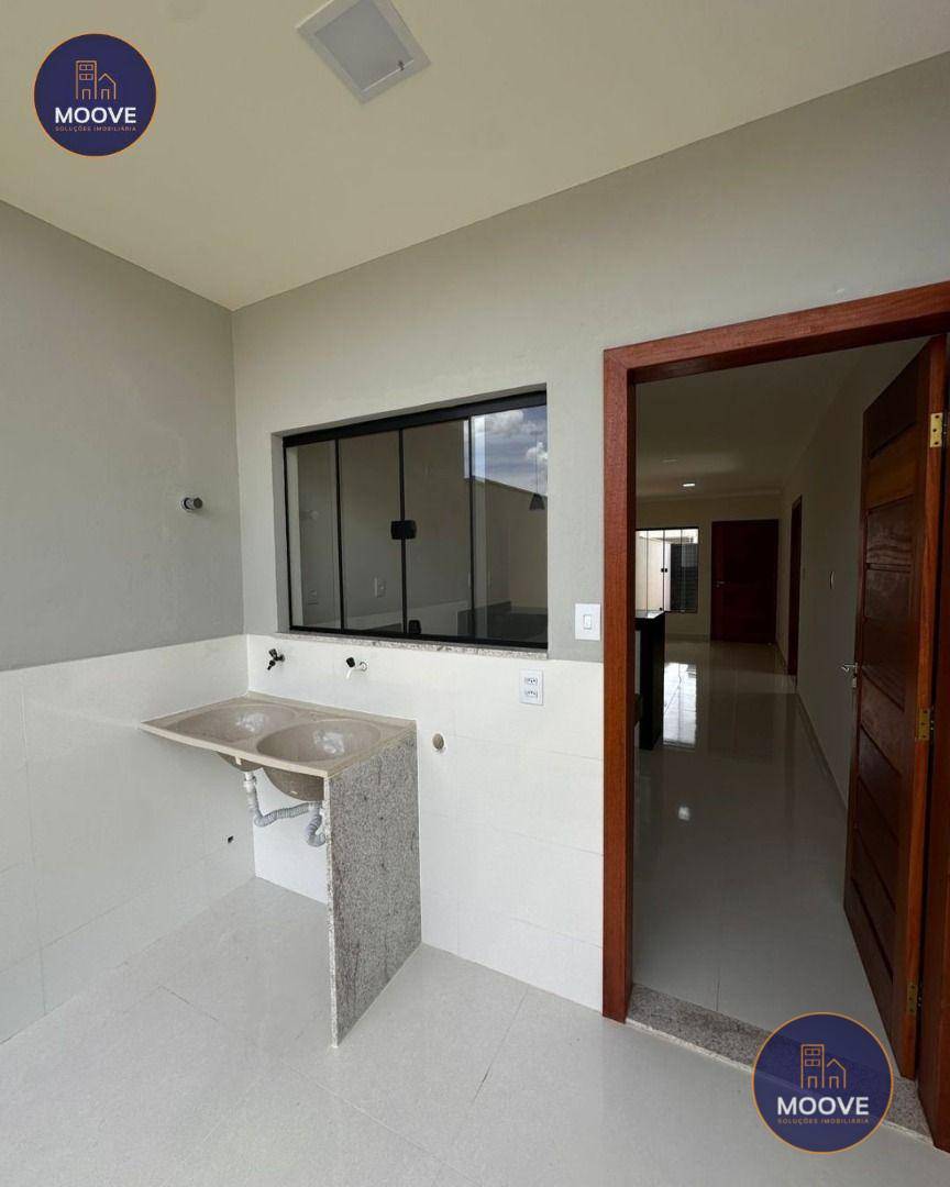 Casa à venda com 2 quartos, 70m² - Foto 6