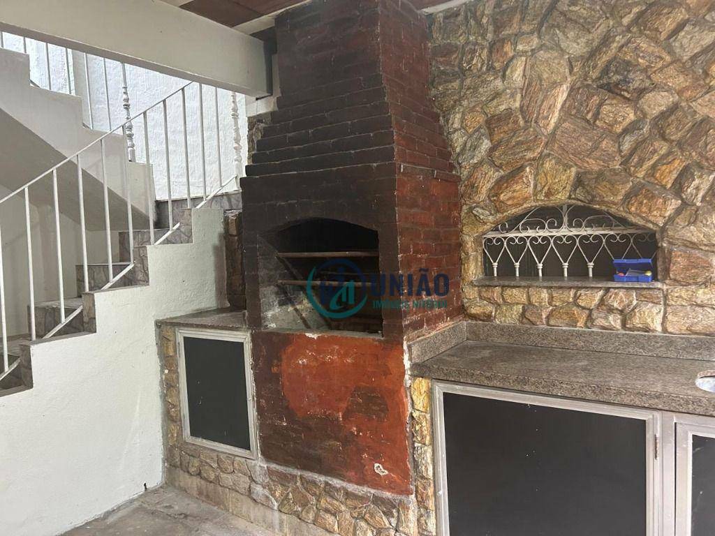 Casa de Condomínio à venda com 4 quartos, 200m² - Foto 38