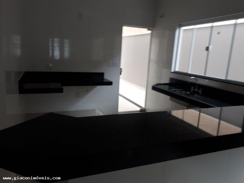 Casa à venda com 3 quartos, 195m² - Foto 15