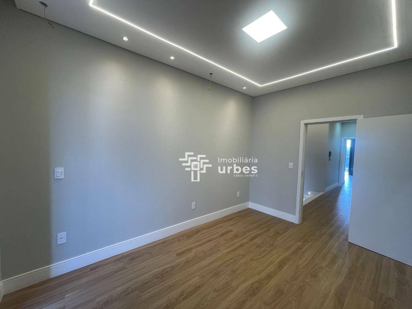 Casa à venda com 3 quartos, 220m² - Foto 16