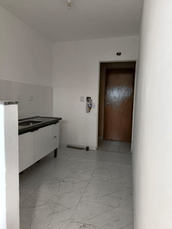 Apartamento à venda com 3 quartos, 64m² - Foto 4