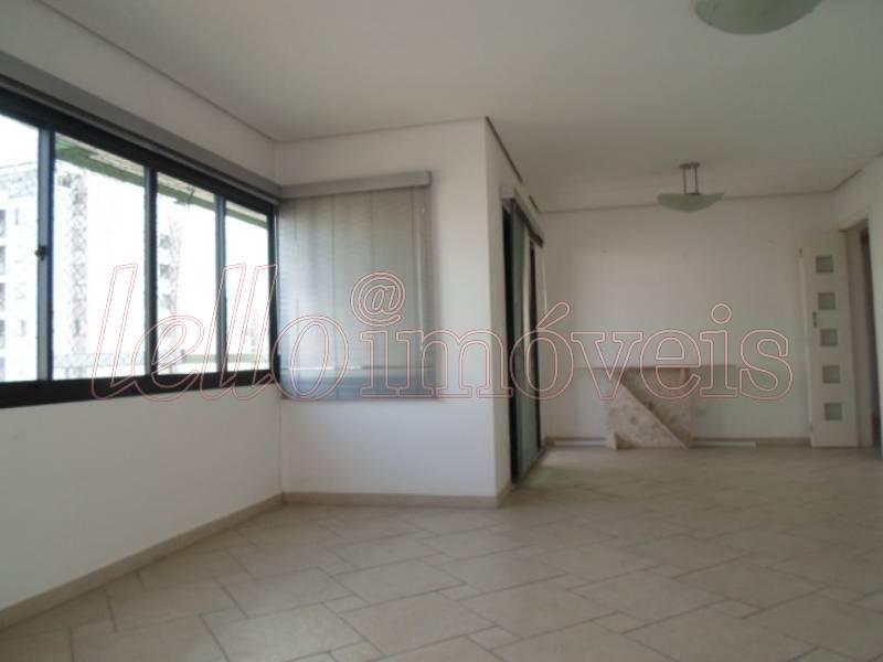 Apartamento à venda com 3 quartos, 212m² - Foto 3