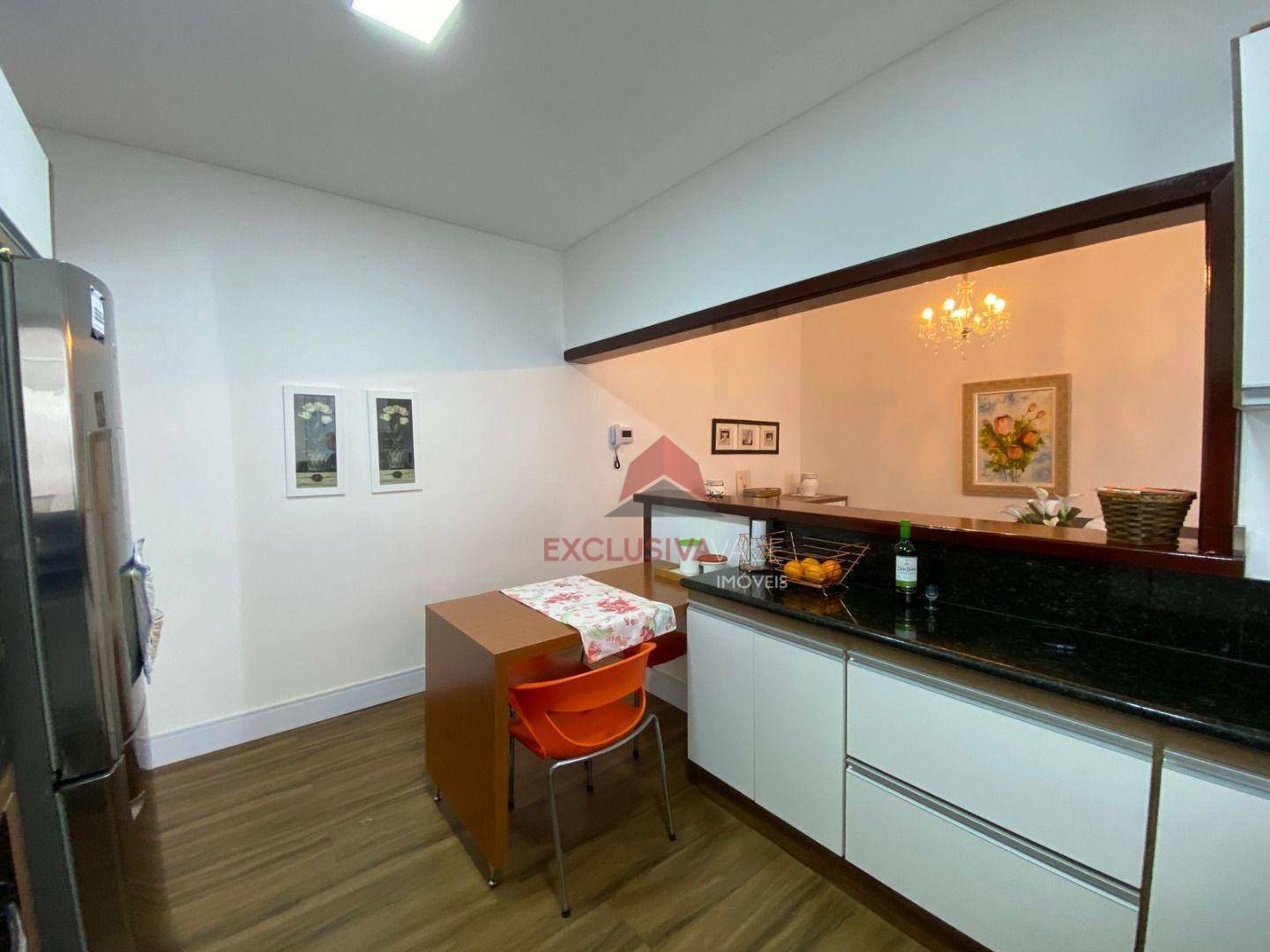 Casa, 4 quartos, 200 m² - Foto 8