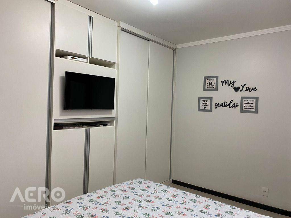 Casa à venda com 2 quartos, 107m² - Foto 18