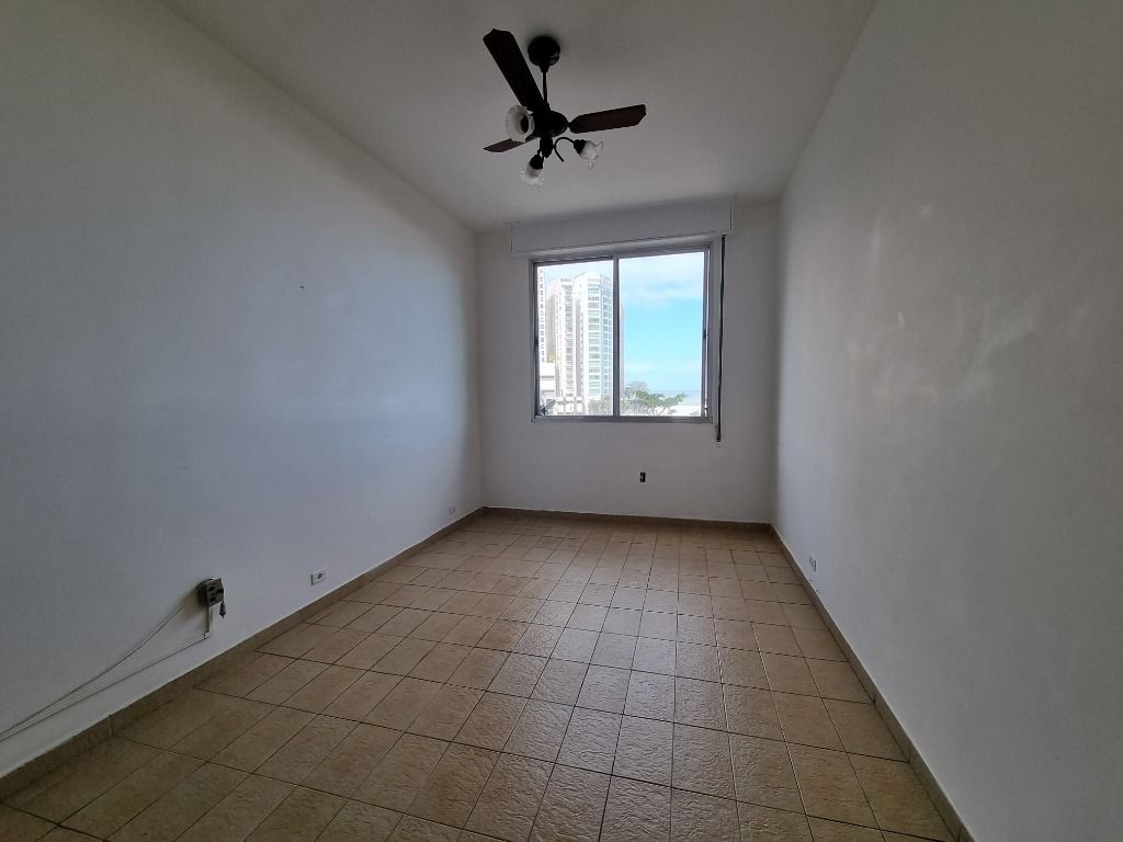 Apartamento à venda com 3 quartos, 140m² - Foto 8