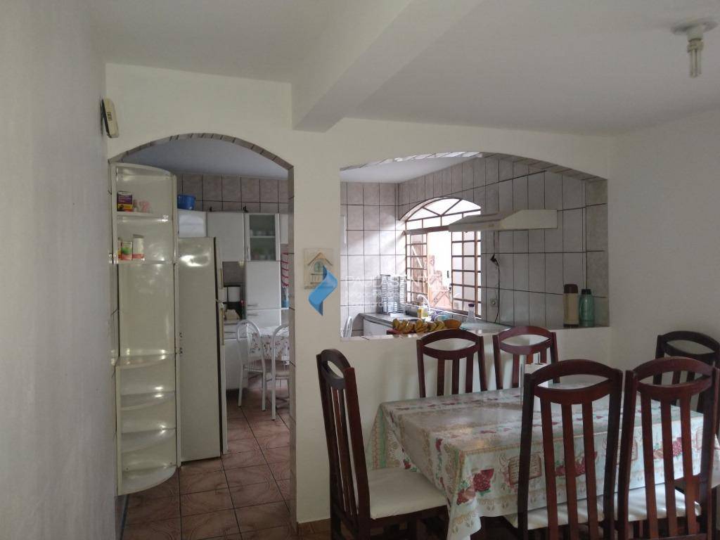 Casa à venda com 3 quartos, 160m² - Foto 19