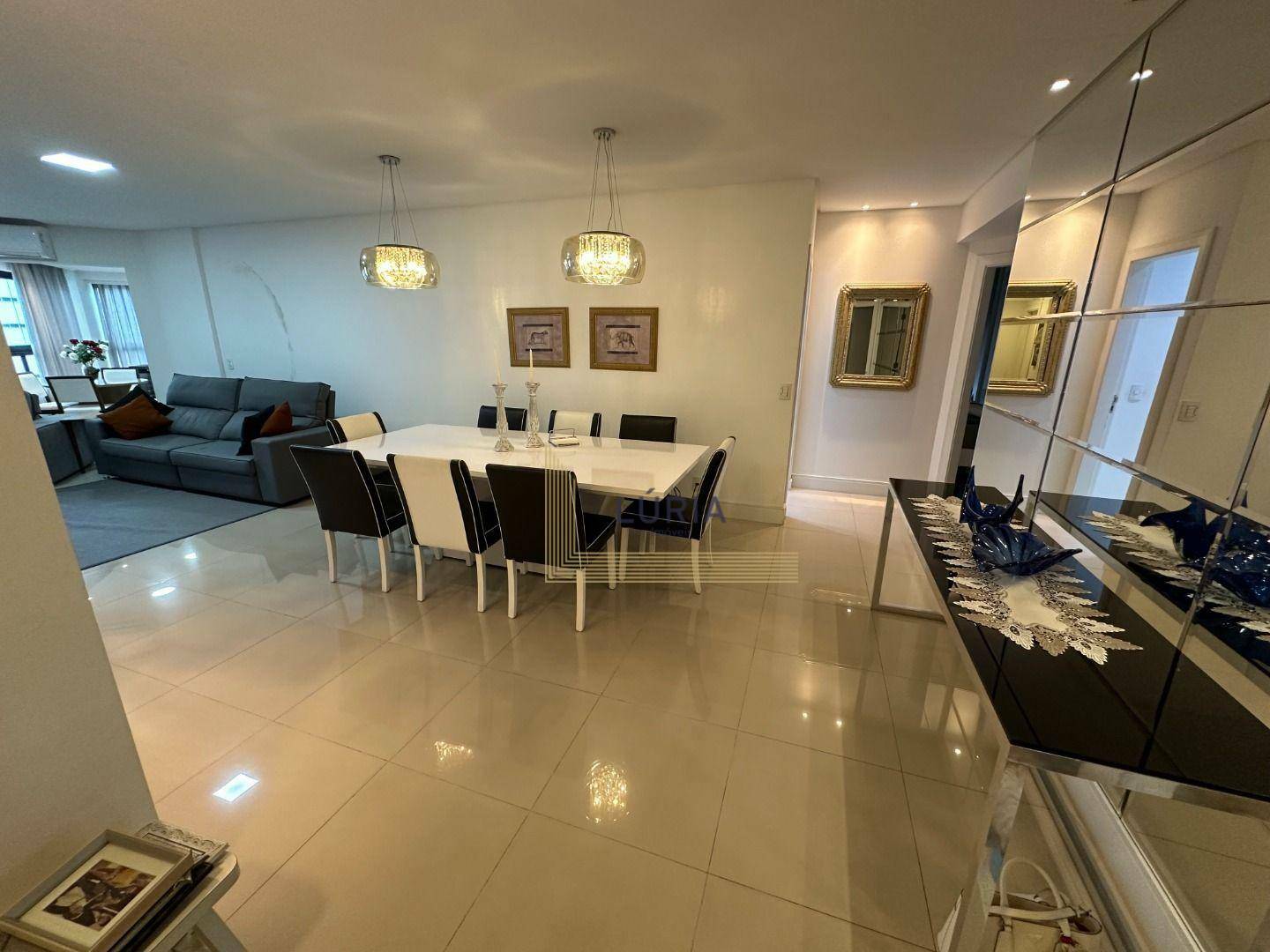 Apartamento à venda com 3 quartos, 157m² - Foto 4