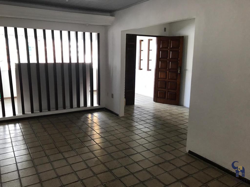 Casa à venda com 4 quartos, 800m² - Foto 6