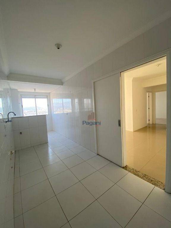 Apartamento à venda com 2 quartos, 83m² - Foto 32