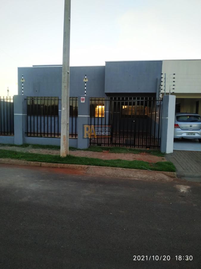 Casa à venda com 2 quartos, 130m² - Foto 2