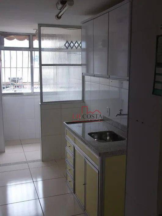 Apartamento à venda com 2 quartos, 60m² - Foto 12