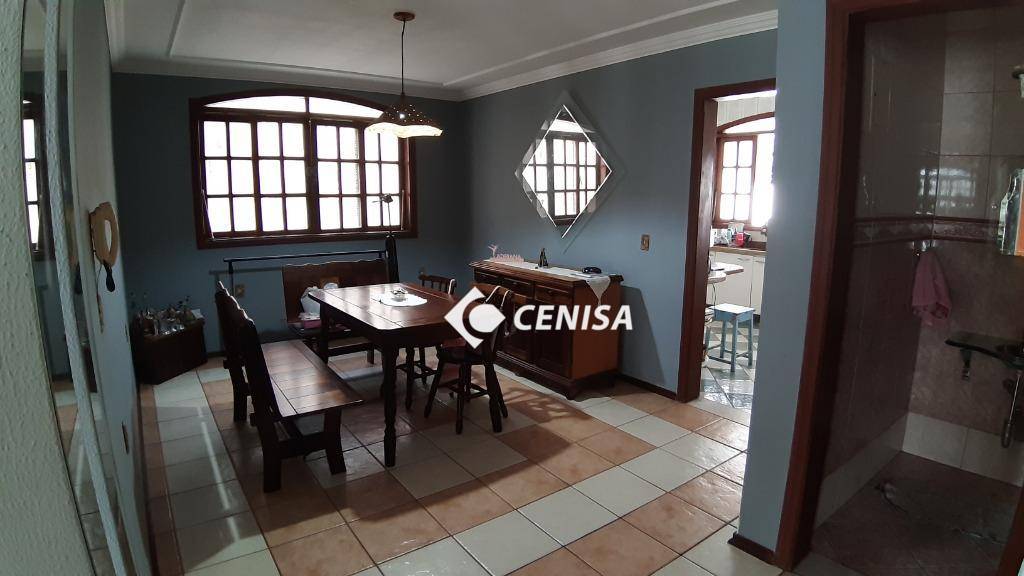 Casa à venda com 4 quartos, 234m² - Foto 4