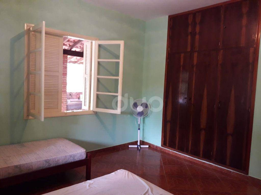 Chácara à venda com 6 quartos, 339m² - Foto 12