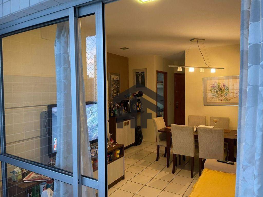 Apartamento à venda com 3 quartos, 64m² - Foto 9