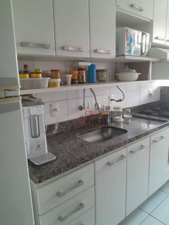 Apartamento à venda com 2 quartos, 65m² - Foto 16