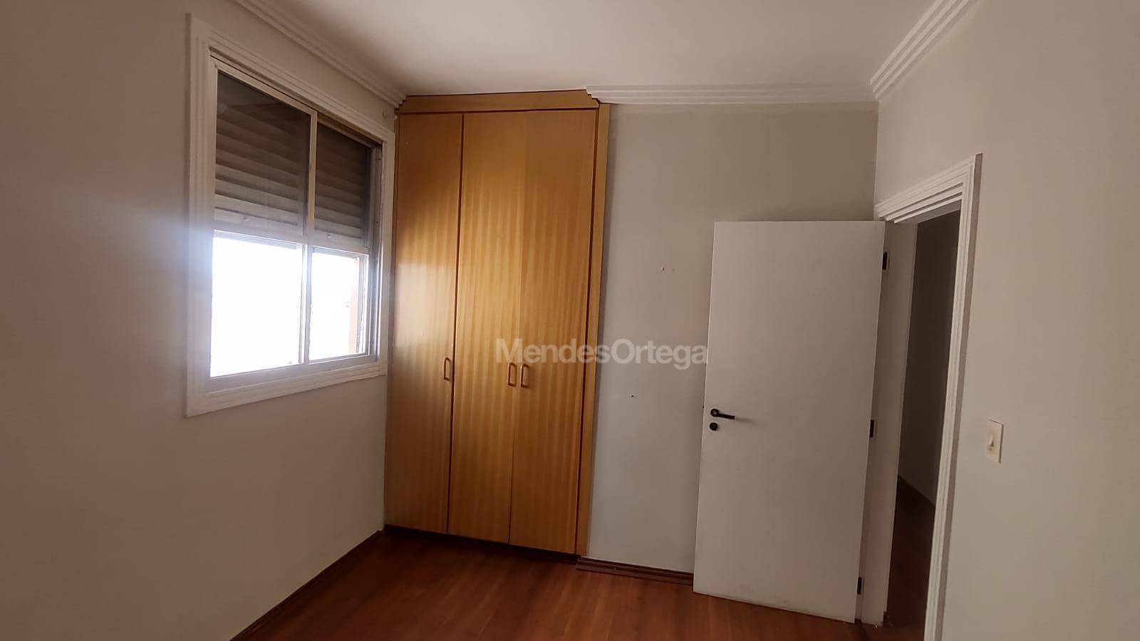 Apartamento à venda com 3 quartos, 130m² - Foto 13