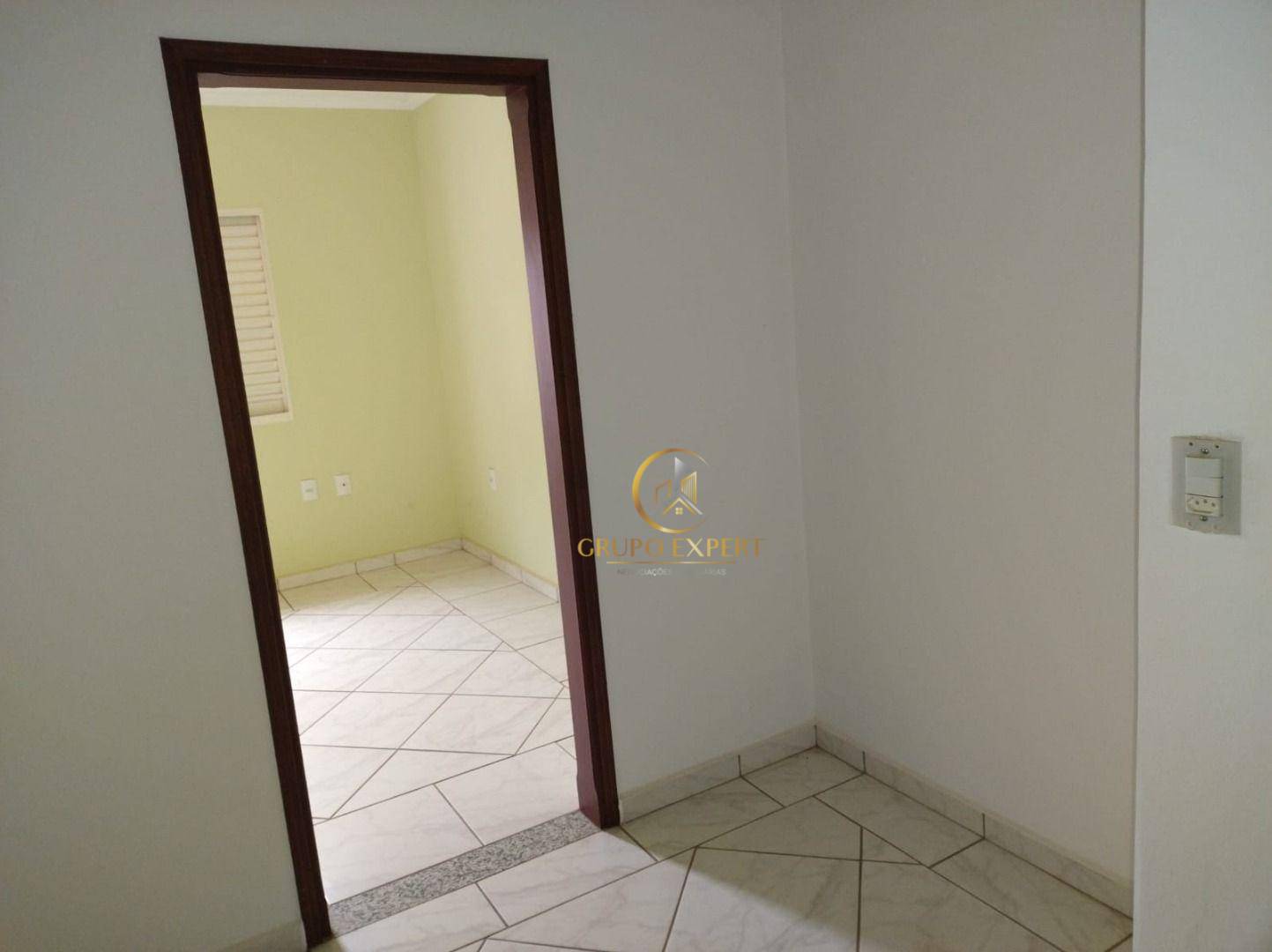 Chácara à venda com 3 quartos, 323m² - Foto 12