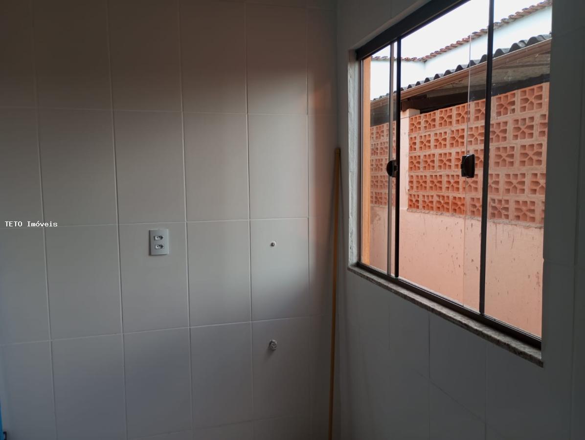 Casa à venda com 3 quartos, 300m² - Foto 15