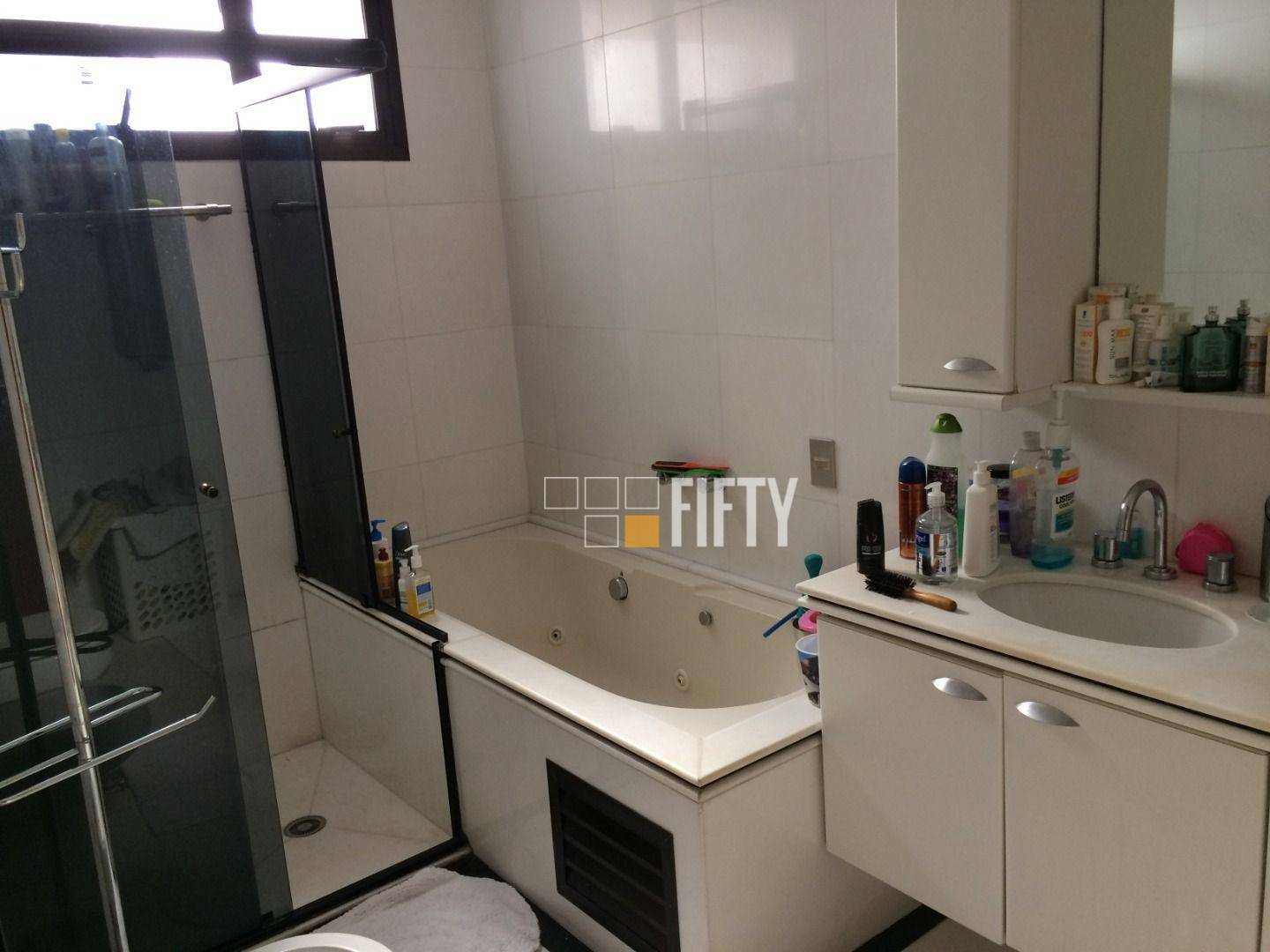 Apartamento à venda com 4 quartos, 275m² - Foto 27