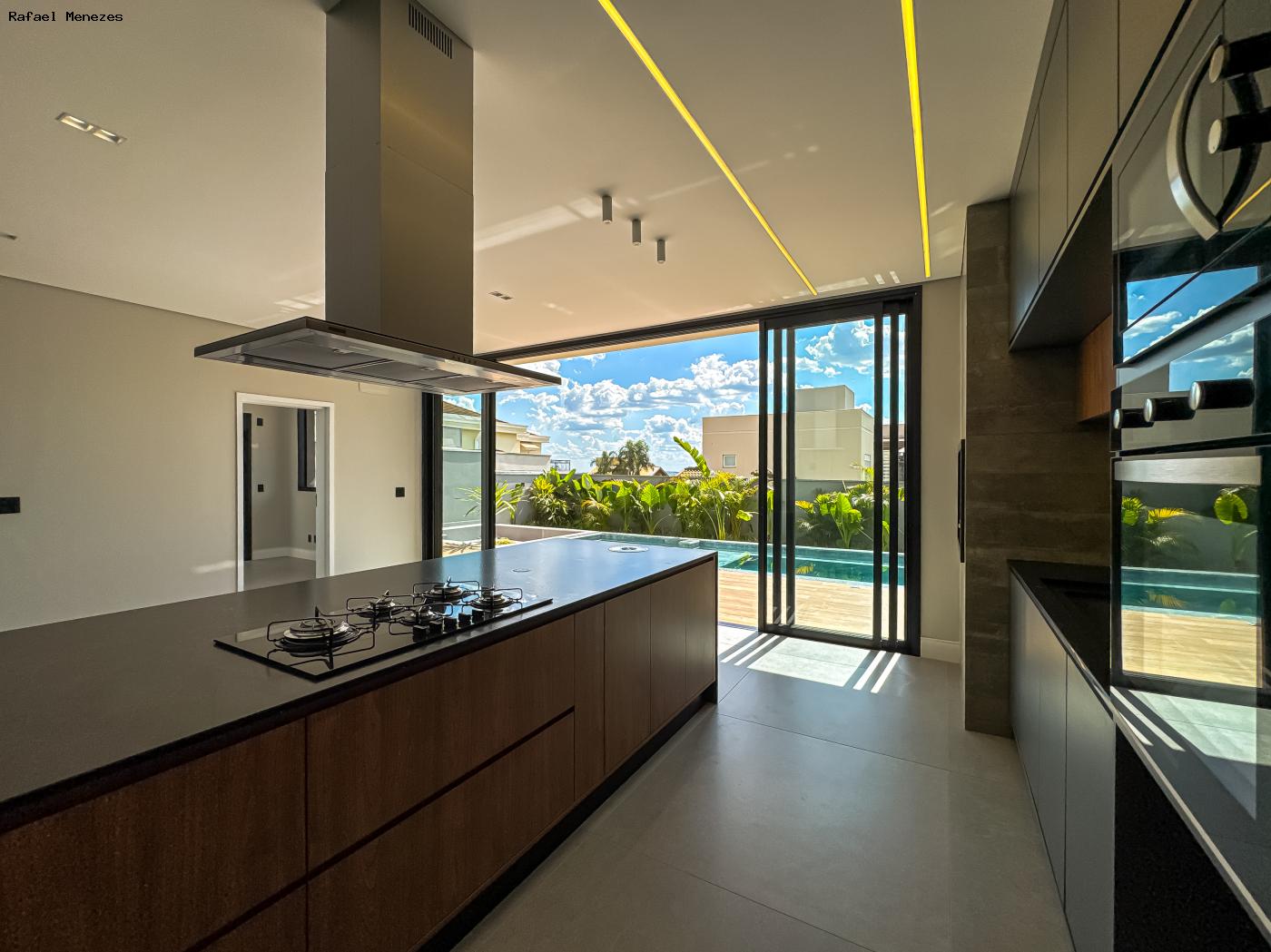 Casa de Condomínio à venda com 3 quartos, 311m² - Foto 8
