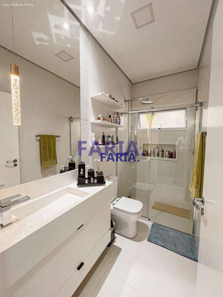 Casa de Condomínio à venda com 3 quartos, 224m² - Foto 16