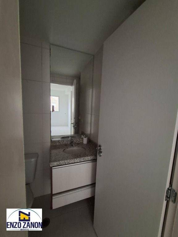 Apartamento para alugar com 2 quartos, 68m² - Foto 18