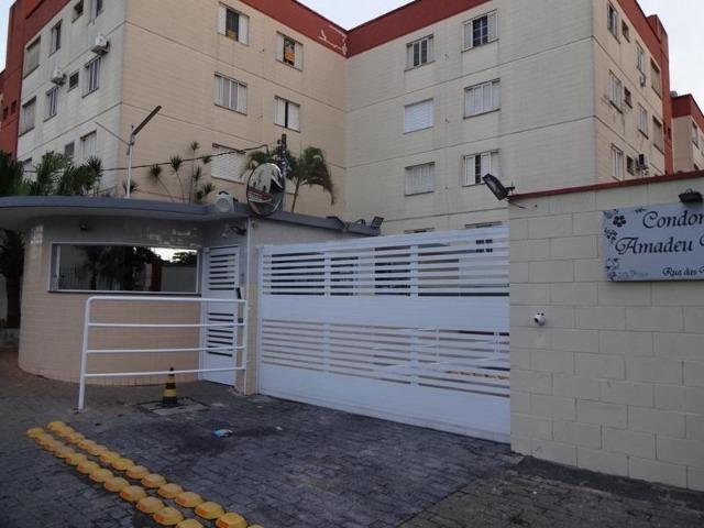 Apartamento à venda com 3 quartos, 74m² - Foto 1