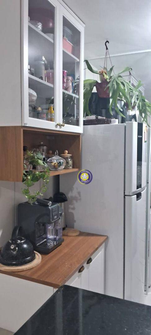 Apartamento à venda com 2 quartos, 48m² - Foto 17