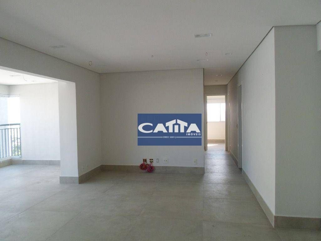 Apartamento à venda com 3 quartos, 226m² - Foto 2