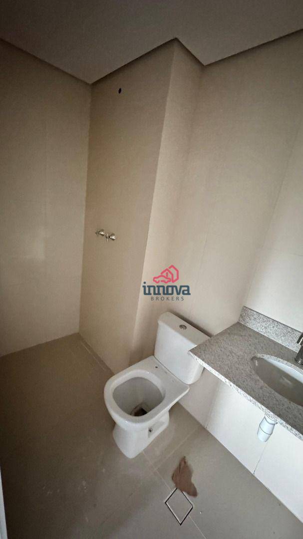 Apartamento à venda com 2 quartos, 65m² - Foto 10