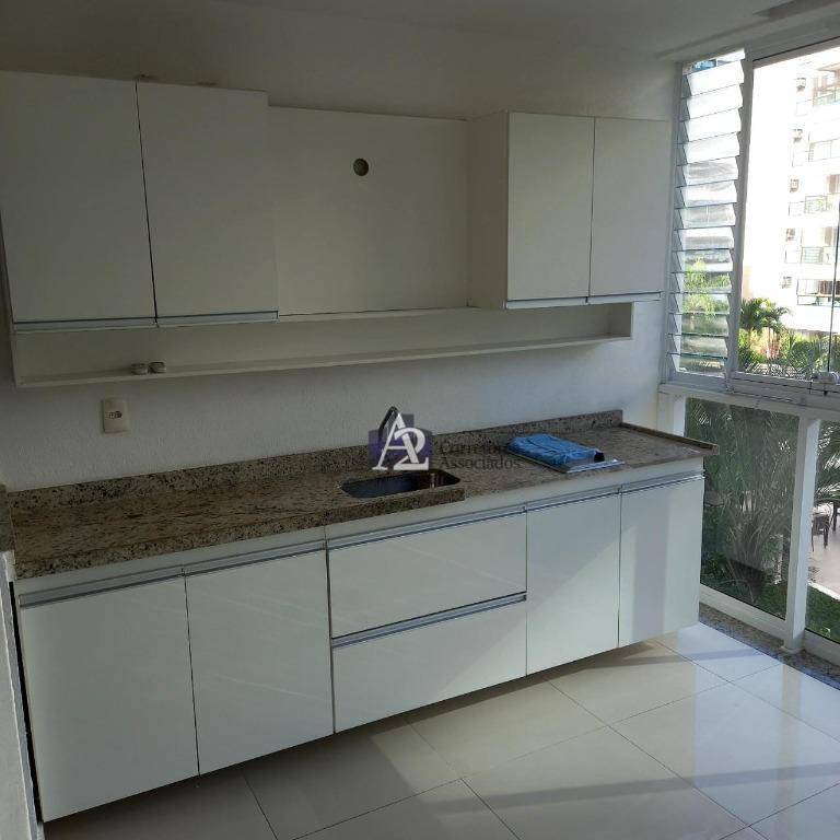 Apartamento à venda com 2 quartos, 66m² - Foto 22