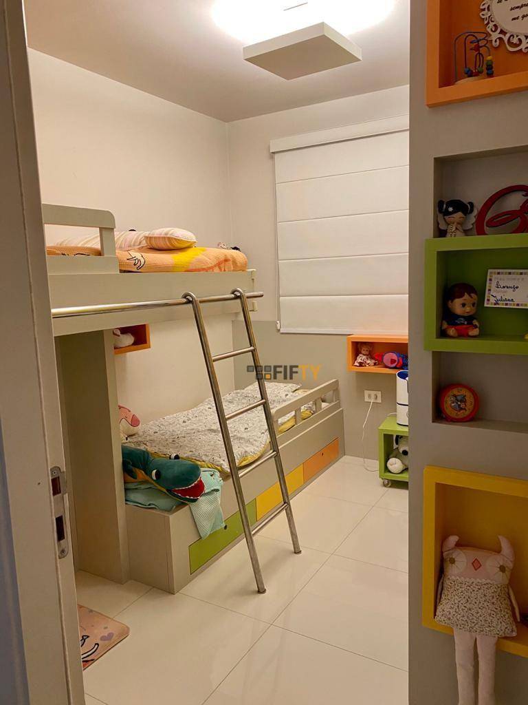 Apartamento à venda com 3 quartos, 121m² - Foto 24