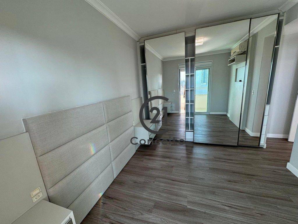 Apartamento à venda com 3 quartos, 96m² - Foto 17