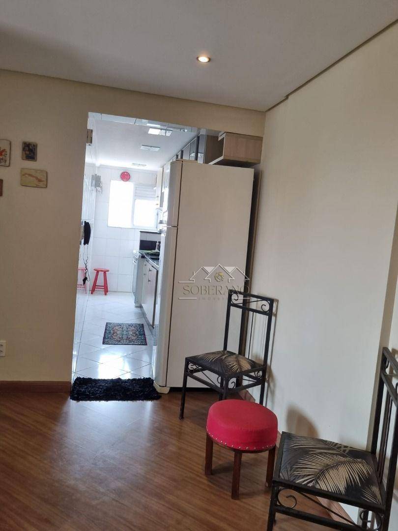 Apartamento à venda com 2 quartos, 57m² - Foto 15