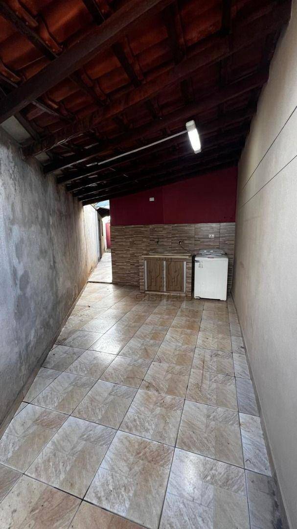 Casa à venda com 4 quartos, 160m² - Foto 13
