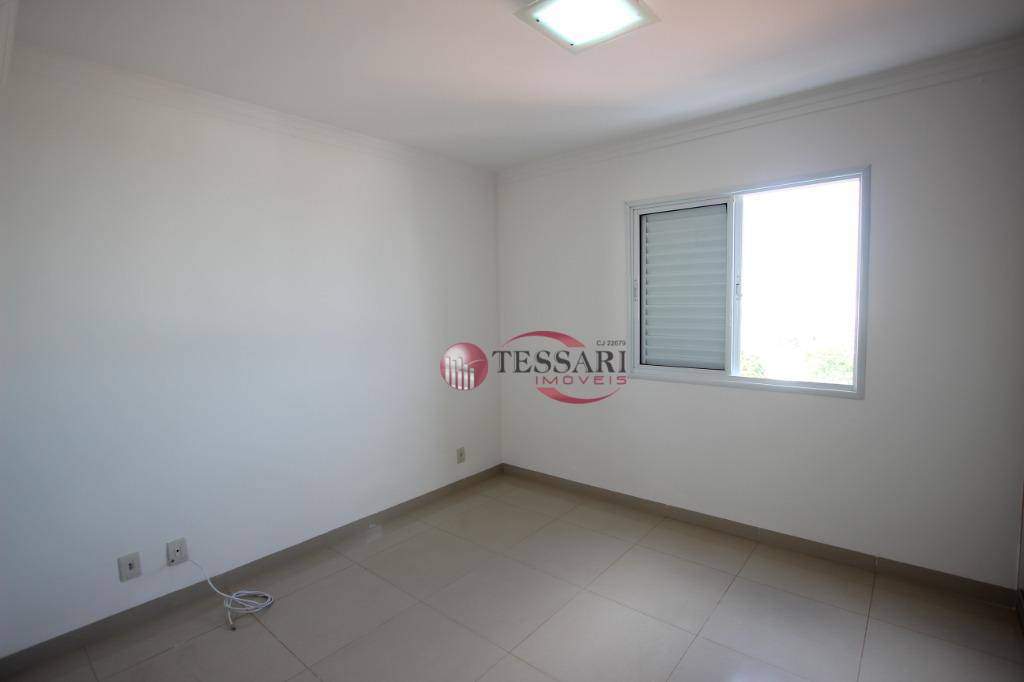 Apartamento à venda com 3 quartos, 104m² - Foto 2