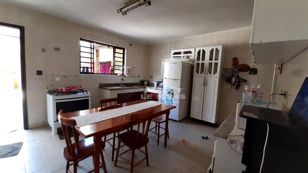 Casa à venda com 2 quartos, 99m² - Foto 13