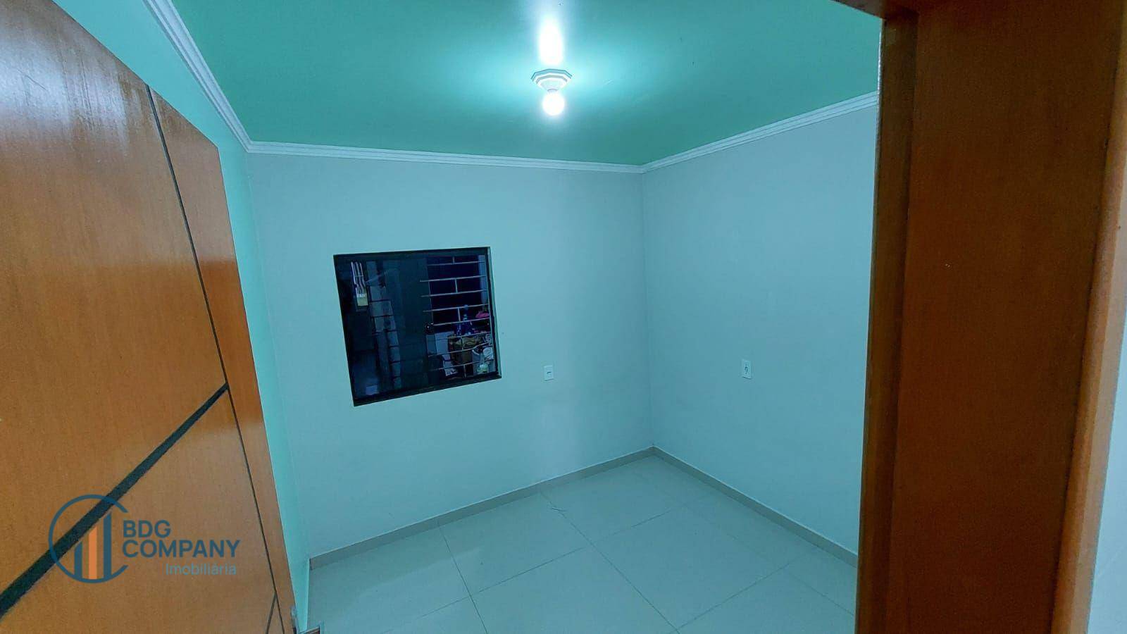 Casa à venda com 5 quartos, 130m² - Foto 13