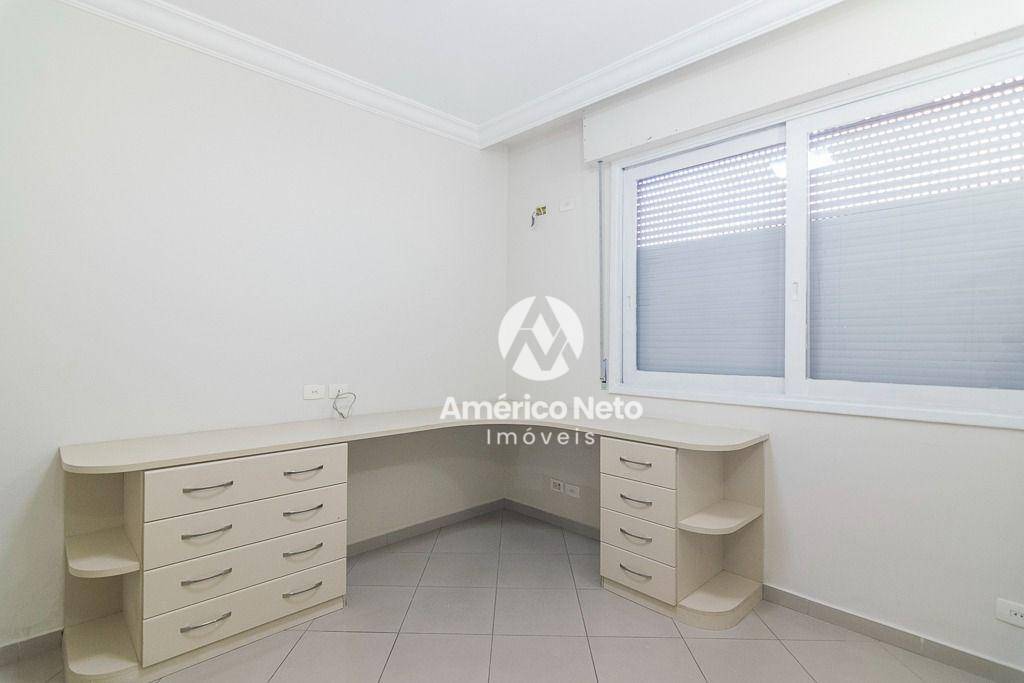 Apartamento para alugar com 4 quartos, 140m² - Foto 30