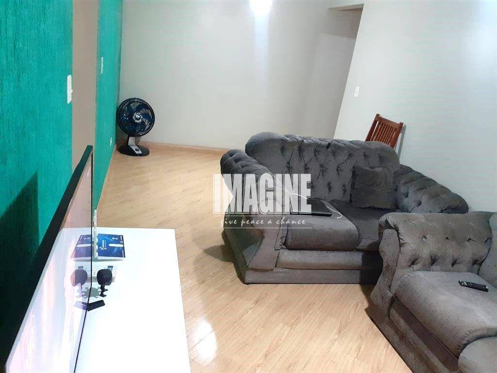 Apartamento à venda com 2 quartos, 62m² - Foto 2