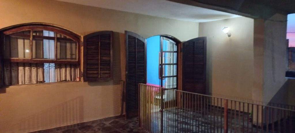 Sobrado à venda com 3 quartos, 200m² - Foto 18